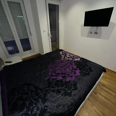 Laura Kvart Apartman *