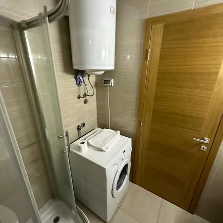 Apartman Laura Kvart *